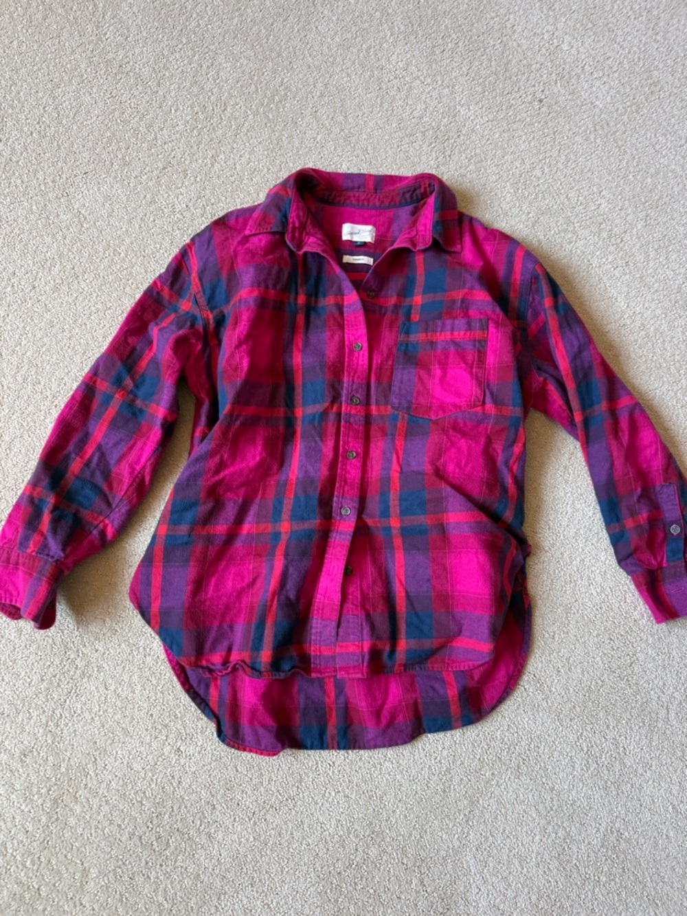 Universal Thread Hot Pink and Navy Plaid Flannel Button-Up Shirt